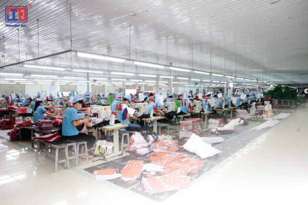 Sản xuất túi vải đựng quà Tết trực tiếp tại xưởng, không qua trung gian